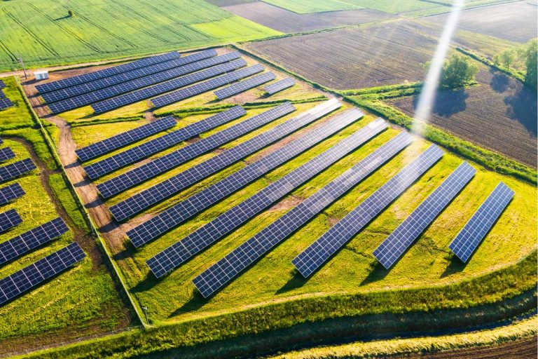 paneles solares en zonas rurales